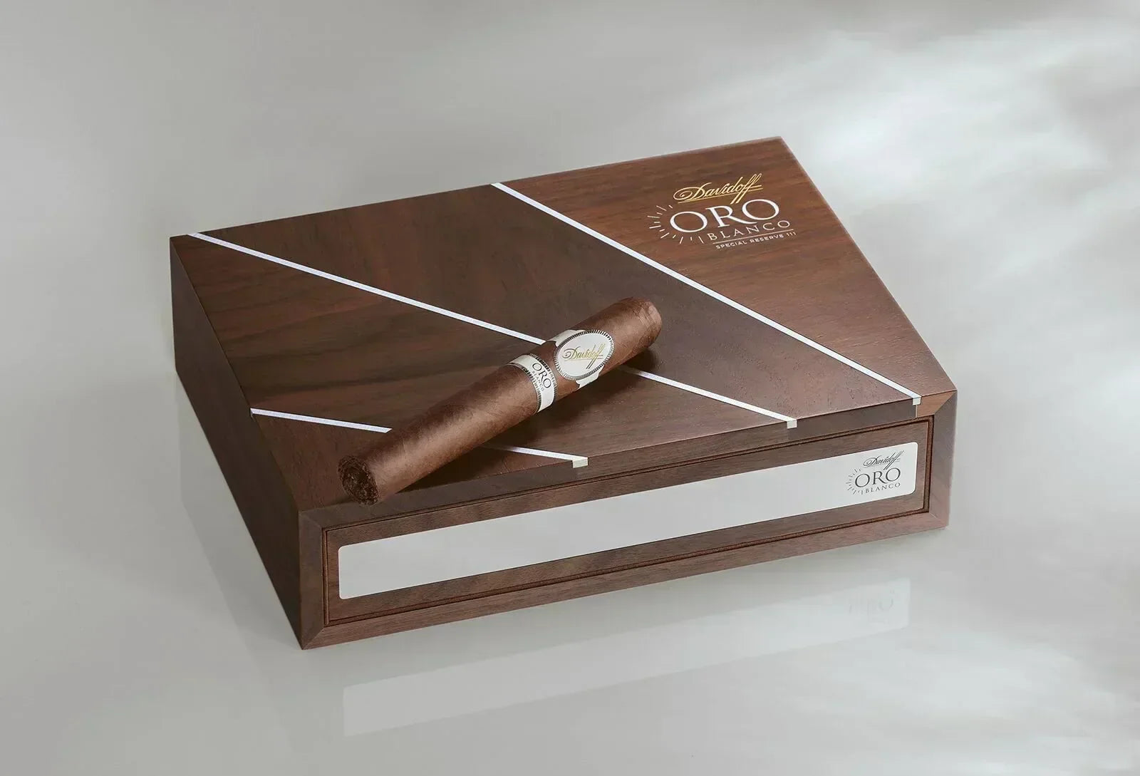 Davidoff Oro Blanco Special Reserve 111
